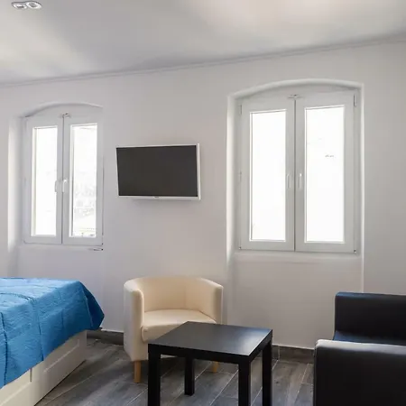 Corfu Downtown Apartment *