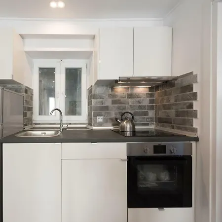 Corfu Downtown * Corfu (city)