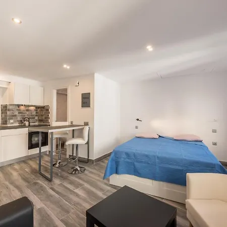 Daire Corfu Downtown